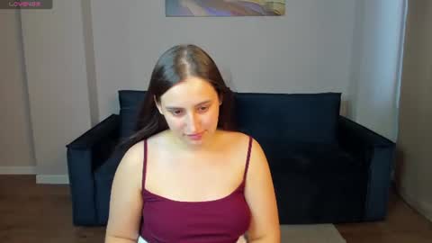 Snapshot of elizabet_collins chatting on July 5, 9:05 am Elizabet online show from July 5, 9:05 am