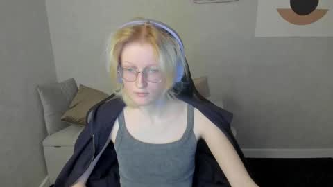 Snapshot of elizabeth_harpper chatting on September 14, 8:13 am Elizabeth online show from September 14, 8:13 am