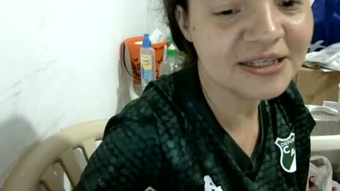 Snapshot of elizabeth_martinez_ chatting on August 1, 4:39 pm Elizabeth Martinez online show from August 1, 4:39 pm