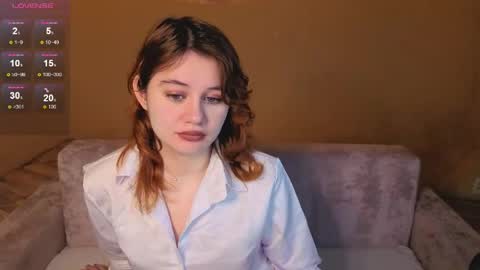 Elizabeth online show from April 24, 6:21 pm