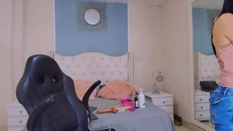 Snapshot of elizabeth_santos1 chatting on May 29, 10:08 pm Elizabeth online show from May 29, 10:08 pm