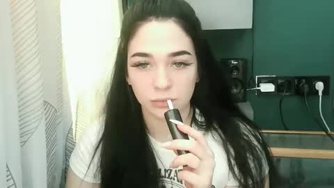 Snapshot of elizabeth_xi chatting on October 7, 10:34 am elizabeth_xi online show from October 7, 10:34 am