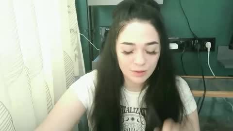 Snapshot of elizabeth_xi chatting on October 9, 11:41 am elizabeth_xi online show from October 9, 11:41 am