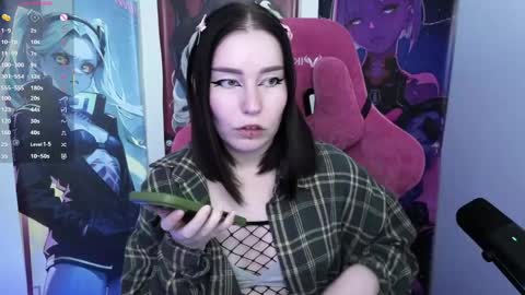 Snapshot of elizabethflowerr chatting on May 28, 3:15 am Eli online show from May 28, 3:15 am