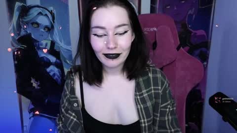 Snapshot of elizabethflowerr chatting on May 29, 2:42 am Eli online show from May 29, 2:42 am