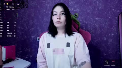 Snapshot of elizabethflowerr chatting on June 5, 6:52 am Eli online show from June 5, 6:52 am