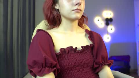 Snapshot of elizabethmilller_ chatting on October 3, 9:45 pm Elizabet online show from October 3, 9:45 pm