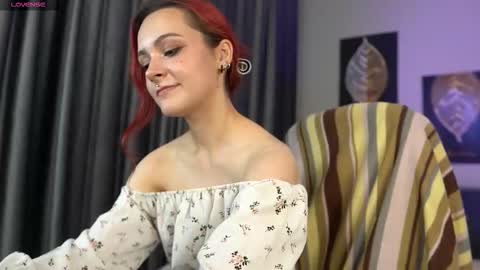 Snapshot of elizabethmilller_ chatting on October 7, 10:07 pm Elizabet online show from October 7, 10:07 pm