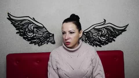 Snapshot of elizabethsho chatting on February 10, 6:13 pm ElizabethSho online show from February 10, 6:13 pm