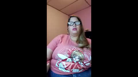 Elizabeth online show from February 25, 1:21 pm