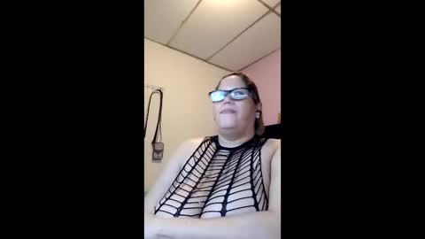 Elizabeth online show from March 16, 11:09 pm