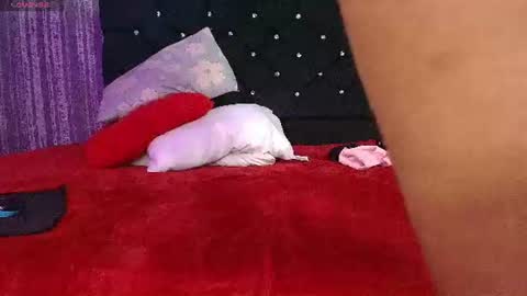 Snapshot of elizabetth_roman chatting on June 30, 2:29 pm elizabetth_roman online show from June 30, 2:29 pm