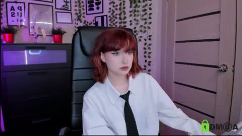 Snapshot of elizanik chatting on July 15, 9:53 pm Eliza online show from July 15, 9:53 pm