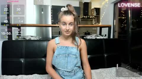 Snapshot of elizsweet chatting on May 12, 7:00 pm Eliz online show from May 12, 7:00 pm