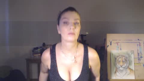 Snapshot of elizzo chatting on December 19, 4:56 am Eliekind online show from December 19, 4:56 am