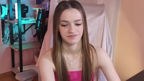 Snapshot of elizzza_ chatting on June 26, 5:23 am elizzza_ online show from June 26, 5:23 am