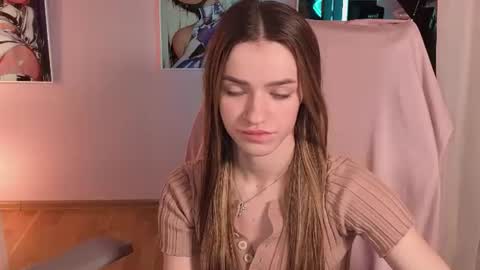 Snapshot of elizzza_ chatting on July 7, 5:21 am elizzza_ online show from July 7, 5:21 am