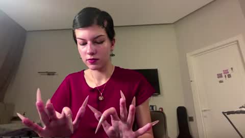 Snapshot of elkeschwenke chatting on July 19, 8:18 am Eva online show from July 19, 8:18 am