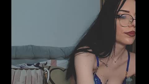 Chloe online show from November 29, 10:24 pm