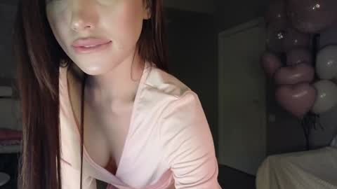 Lee online show from March 6, 3:47 am