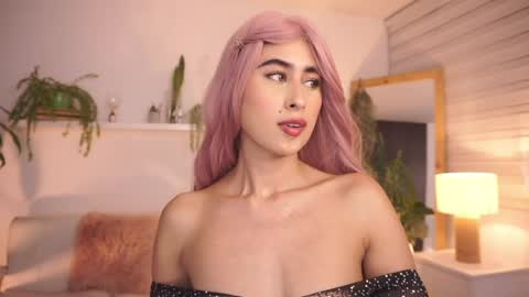 ELLA OWEN online show from March 30, 8:21 pm