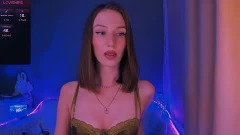 Snapshot of ellaamber chatting on April 28, 1:59 am ellaamber online show from April 28, 1:59 am