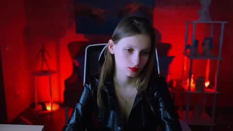 Snapshot of ellahorton chatting on February 22, 1:02 pm Ella online show from February 22, 1:02 pm