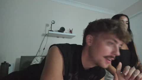 ellaaaa online show from March 26, 8:20 am