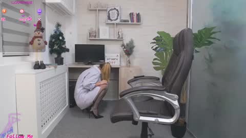            online show from December 7, 5:26 am