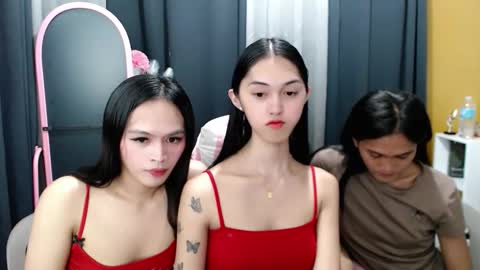 ELLA online show from April 14, 4:24 pm