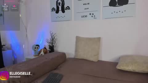 Yiss online show from November 2, 2:58 am