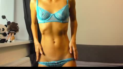 Snapshot of ellen_flow chatting on April 25, 3:20 pm ellen_flow online show from April 25, 3:20 pm