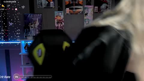 Snapshot of ellensoftt chatting on January 7, 9:35 pm Maria online show from January 7, 9:35 pm