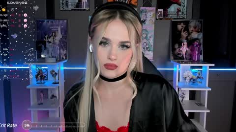 Snapshot of ellensoftt chatting on January 31, 8:43 pm Maria online show from January 31, 8:43 pm