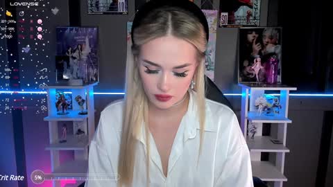 Snapshot of ellensoftt chatting on February 1, 6:19 pm Maria online show from February 1, 6:19 pm