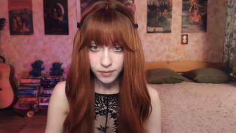 Snapshot of ellie_friendly chatting on September 17, 11:17 pm ellie_friendly online show from September 17, 11:17 pm