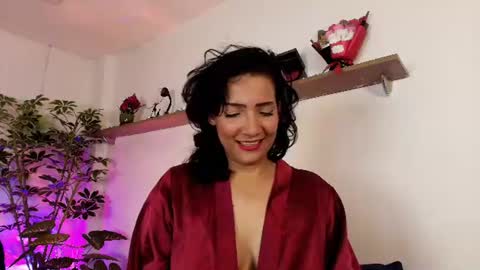 elliee1 online show from July 28, 3:21 pm
