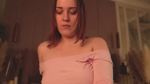 elliegarson__ online show from March 4, 6:36 pm