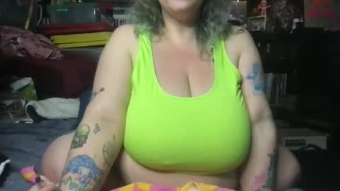 Ellie Louise online show from October 30, 4:14 am