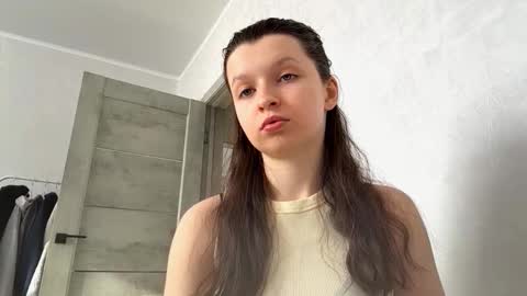 Ellie online show from February 7, 8:18 am