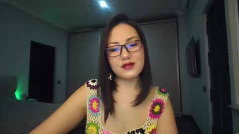 Snapshot of elliesoft chatting on February 23, 8:44 am elliesoft online show from February 23, 8:44 am