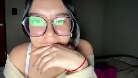 Snapshot of elliesweety chatting on July 27, 3:24 am elliesweety online show from July 27, 3:24 am