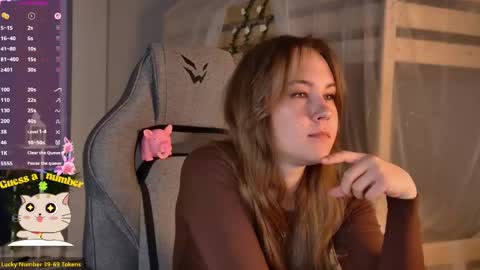 Snapshot of ellinvale chatting on May 30, 5:26 am Elin online show from May 30, 5:26 am