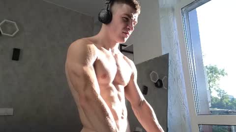 elliot_muscle04 online show from June 30, 3:24 pm
