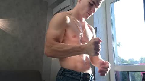 elliot_muscle04 online show from July 18, 3:38 pm