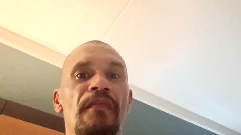 Snapshot of elliotbethea6 chatting on June 21, 5:54 am elliotbethea6 online show from June 21, 5:54 am