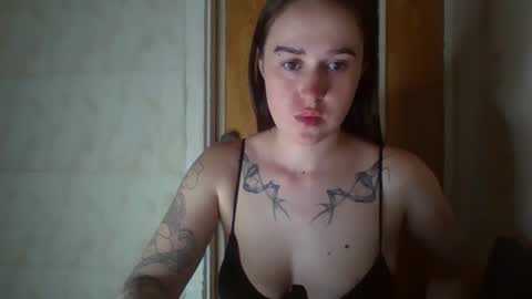 Snapshot of elliza_snow chatting on April 13, 8:36 pm Eliza online show from April 13, 8:36 pm