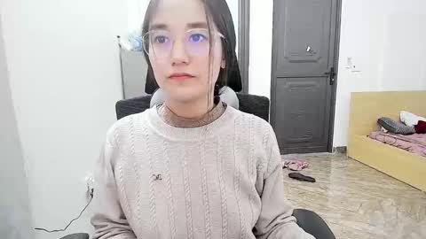 ellsa9x online show from February 12, 10:10 am