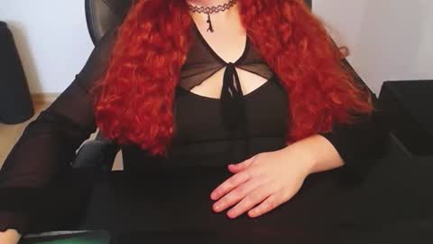 Elly online show from April 8, 7:19 am