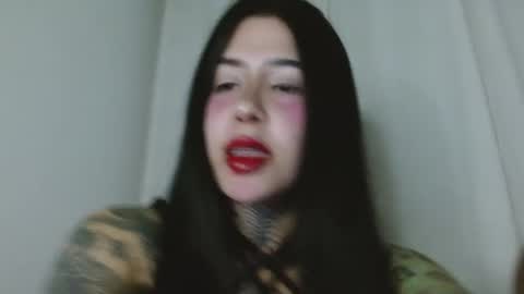 Snapshot of elly_skye chatting on May 12, 6:21 am Natalia online show from May 12, 6:21 am